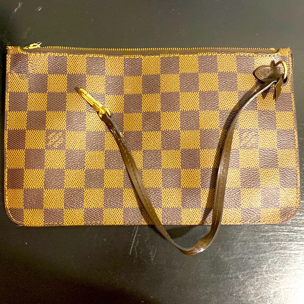LV wristlet